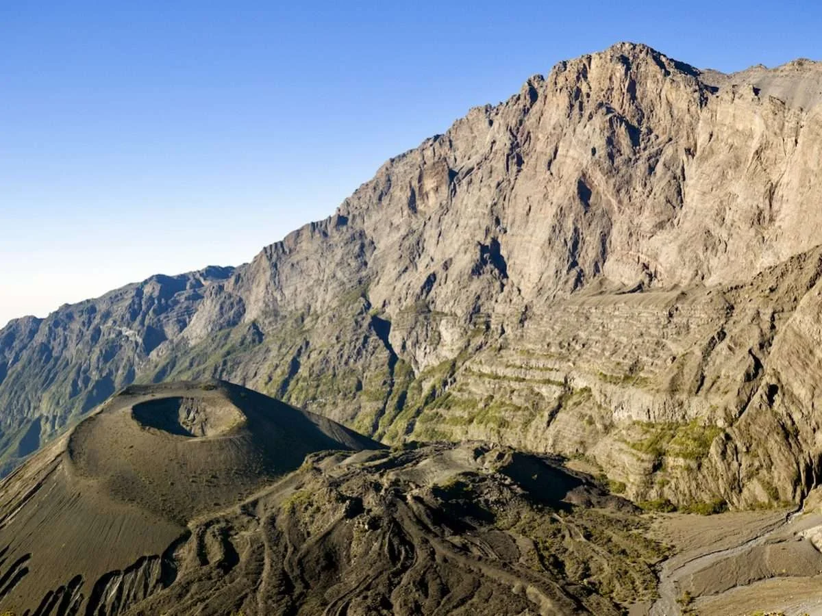 Saddle Hut to Socialist Peak to Momella Gate